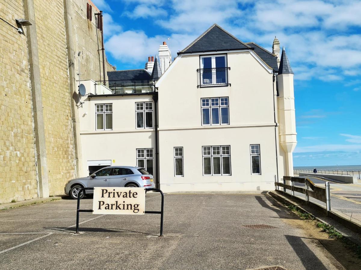 Shore Thing Beachfront Apartment Ramsgate - Sleeps 4 Екстер'єр фото