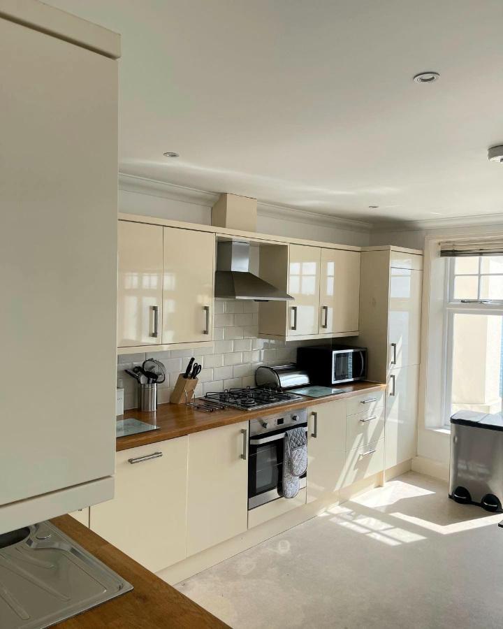 Shore Thing Beachfront Apartment Ramsgate - Sleeps 4 Екстер'єр фото
